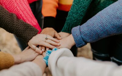 Home 12 How Support Groups Catch the People Who Quietly Stop Showing Up for Everything Else